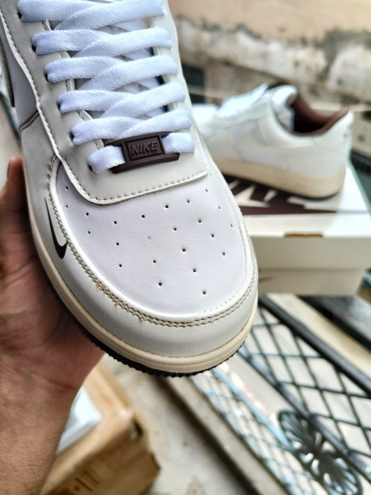 NIKE AIR FORCE 1